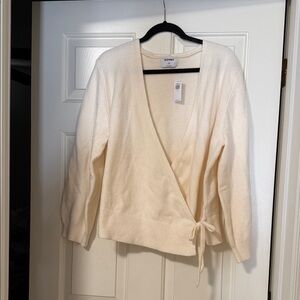 Old Navy Women's Cream Wrap Sweater